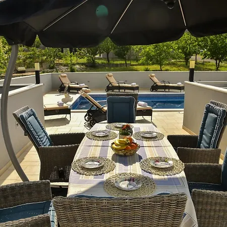 Villa Luxury Rebecca *